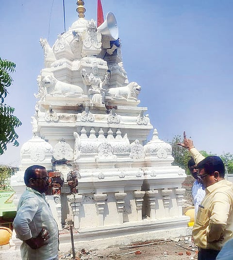 TEMLPLE