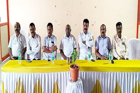 BJP-JDS meeting led by Vishwanath