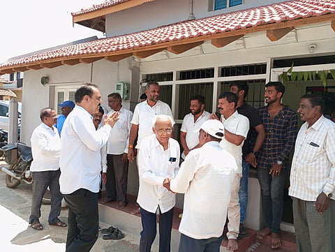 ಬೇಲೂರಿನಲ್ಲಿ ಕಾಂಗ್ರೆಸ್ ಮುಖಂಡರಿಂದ ಪ್ರಚಾರ