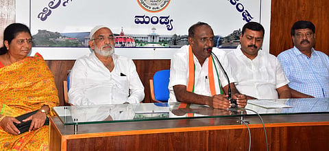 Congress criticizes Hdk mandya