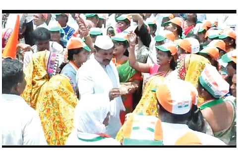 Distribution of funds to Lambani artists