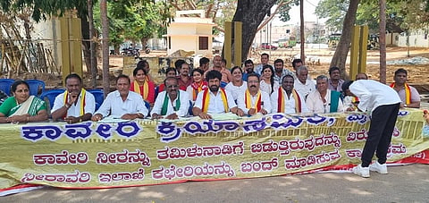 Signature collection in Mysore for Cauvery river water conservation