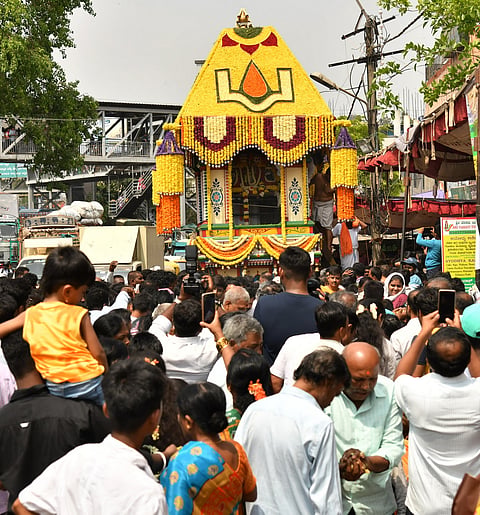 Sudhee_17_Rathotsava_@_Gali_Anjaneya_Temple (2)