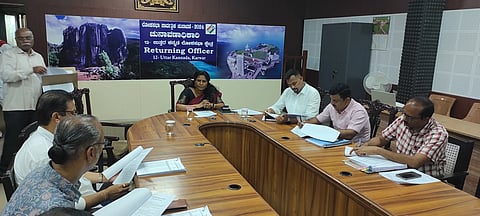 dc-political-party-meeting