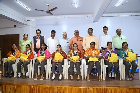 dvs collage feliciate second pu exam rank holders