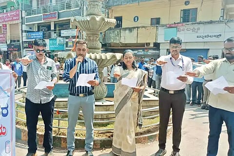 election rally