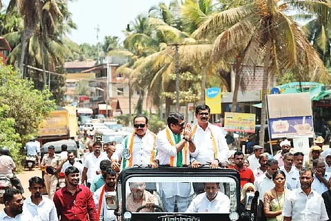 padmaraj road show 1