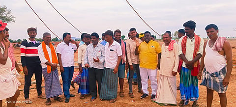 Farmer protest in halageri village koppal district about composation