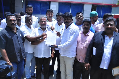 ದೇವರಾಜೇಗೌಡ ಹೇಳಿಕೆ ಹಿಂದೆ ಯಾರ ಕೈವಾಡ ಇದೆ ತನಿಖೆಗೆ 'ಕೈ" ಆಗ್ರಹ