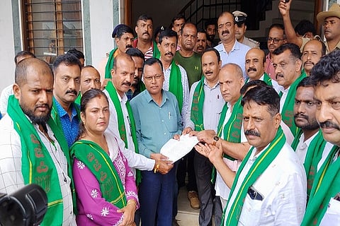 BJP protests against the state government