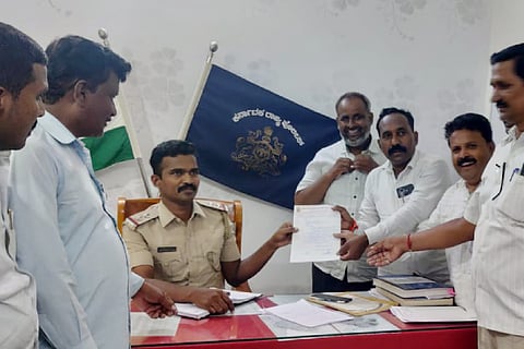 Opposition to assault on headmaster