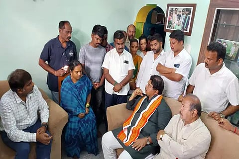 ashok visit chandrasheakran home