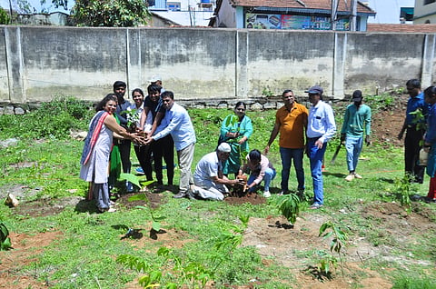ಪರಿಸರ ದಿನಾಚರಣೆ:ಪುಟ್ಟಡವಿ ನಿರ್ಮಾಣ ಕಾರ್ಯಕ್ರಮ ಚಾಲನೆ