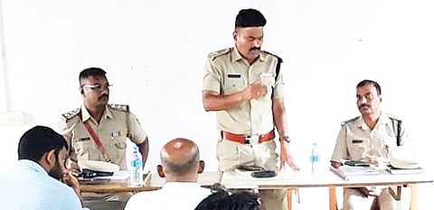 ಸಾರ್ವಜನಿಕರು ಪೊಲೀಸರೊಂದಿಗೆ ಕೈಜೋಡಿಸಲಿ