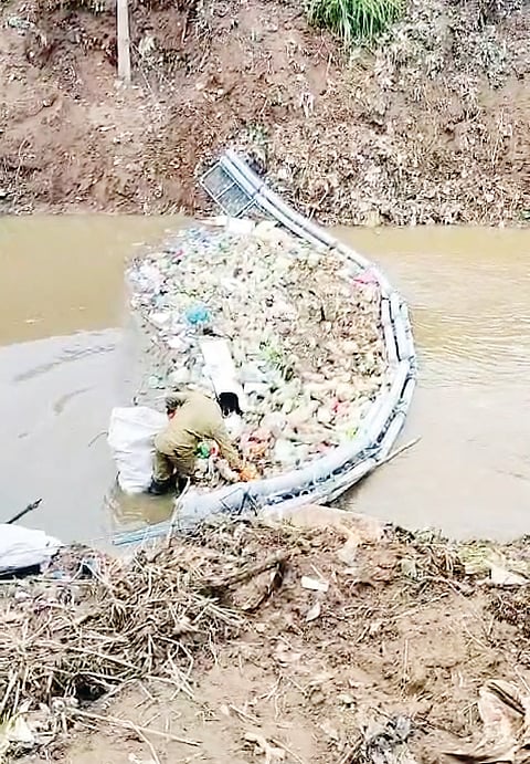 ನದಿ ಶುದ್ಧೀಕರಣಕ್ಕೆ ಟ್ರಾೃಷ್ ಬೂಮ್ ಯೋಜನೆ