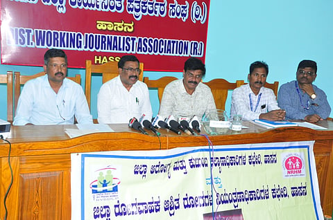 ಡೆಂಘಿ ಕಾಯಿಲೆಗೆ ಮುನ್ನೆಚ್ಚರಿಕೆಯೇ ಮದ್ದು:ಡಿಎಚ್ಒ.ಡಾ. ಶಿವಸ್ವಾಮಿ