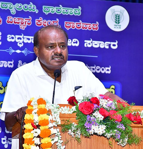 18 Dwd 3 (H.D.Kumarswami)