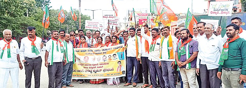 ತಹಸೀಲ್ದಾರ್ ಮೂಲಕ ರಾಜ್ಯಪಾಲರಿಗೆ ಮನವಿ