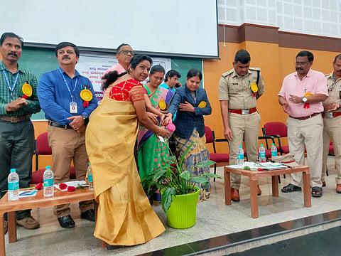 ಯುವ ಜನತೆ ಒಳ್ಳೆಯ ಹವ್ಯಾಸ ಬೆಳೆಸಿಕೊಳ್ಳಿ: ದಾಕ್ಷಾಯಿಣಿ
