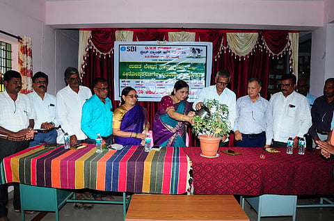 Free distribution of stationery to Govt schools Mandya