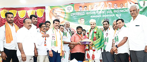ಹುಣಸೂರಿಗೆ ಅನುದಾನ ನೀಡದಂತೆ ಒತ್ತಡ
