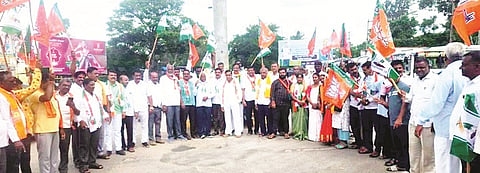 HUN-JUNE-5-2)(BJP VIJAYOTSAVA)