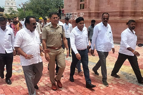 INCHAGERI VISIT DC T BHUBALAN
