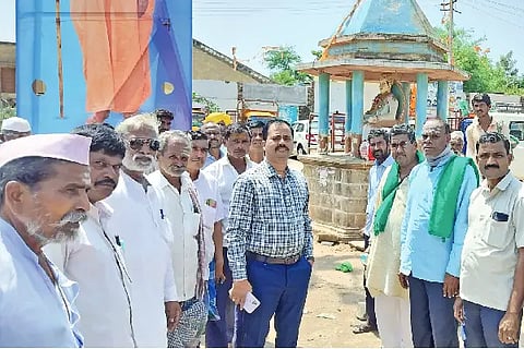 Ingaleshwar, Basaveshwar Putthali, Tehsildar, Basavanbagewadi, Collector, Siddheshwar Temple,