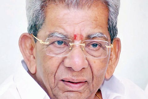 Shamanur-Shivashakarppa-dvg-south-Copy.jpg