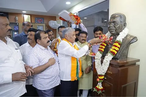 Somanna visit bjp office