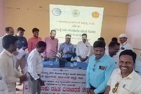 Youth, Evil, Dr. Ravi Bhatgunaki, Tobacco, Cancer, Ind., BLOCK Education Officer,