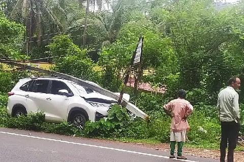car pole