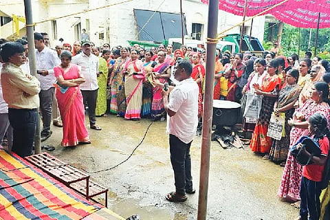 meeting on july 4 for Ashraya site distribution