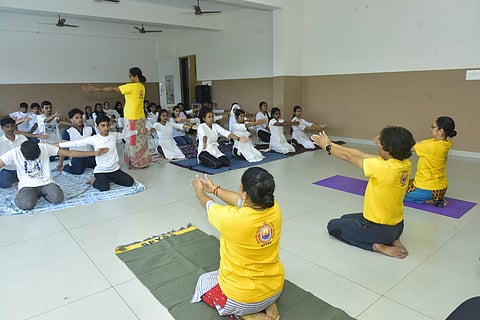 mng--25 June Scs college yoga