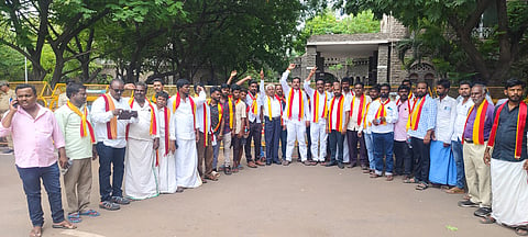 01 YERRISWAMY 03