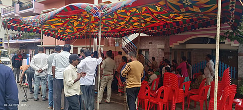 ಲೋಕನಾಥ್ ಮನೆಯ ಮುಂದೆ ಶವವಿಟ್ಟು ಪೋಷಕರ ಆಕ್ರೋಶ