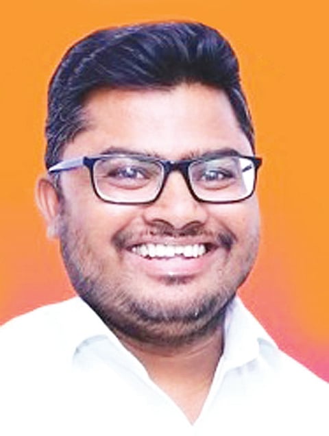 07M.D.R.1 B.A. MADHU KUMAR DEATH PHOTO