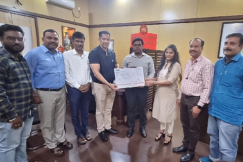 10 lakhs from Siddhasiri Cooperative. donation