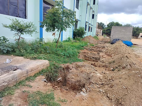 Koppal Taluku stadium college compound work dispute