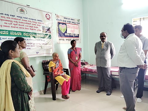 women rescue in koppal judge sakhi staff police