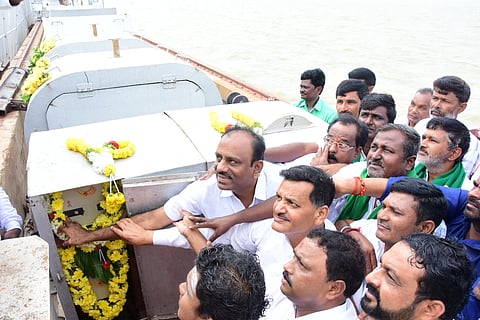 TB dam water release MP Rajashekhar Hitnal koppal