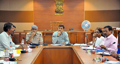 DC meet in koppal Naleen Athul road safety committee
