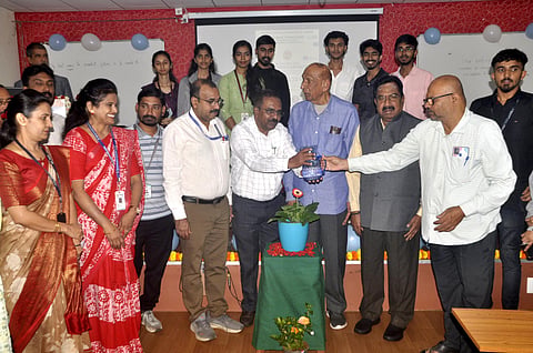 ಸ್ವ-ಉದ್ಯೋಗದ ಮೂಲಕ ಸಮಾಜದಲ್ಲಿ ಉತ್ತಮ ರೀತಿಯಲ್ಲಿ ಬದುಕಲು ಸಾಧ್ಯ
