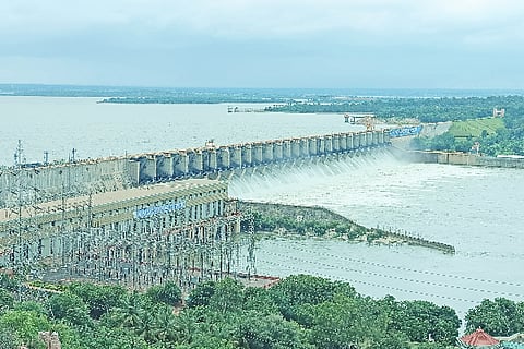 2 lakh cusecs of water from Alamatty Dam to Krishna