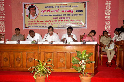 ಜಿಲ್ಲೆಯಲ್ಲಿ ಡೆಂಘೆ ಹಾಗೂ ಅತಿ ಮಳೆಯ ವರದಿ ಸರ್ಕಾರಕ್ಕೆ ವರದಿ ಸಲ್ಲಿಸಿ:ಸಚಿವ ಕೆ.ಎನ್.ರಾಜಣ್ಣ
