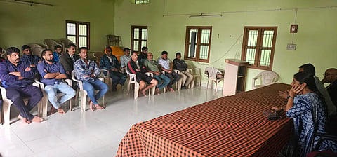 26sirsi5- meeting