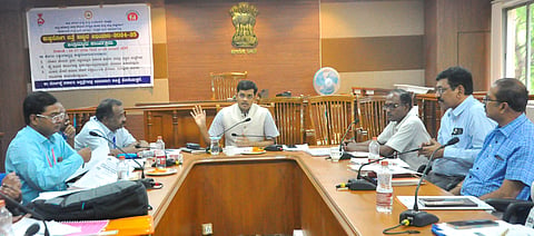 dengu meeting dc naleen athul dho dr. t. lingaraju koppal