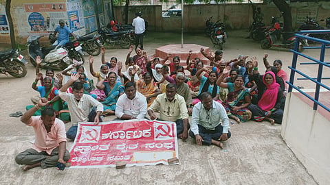 MGNREGA labor protest in koppal tp
