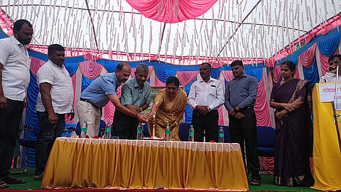 ಪೋಷಕರು ಮಕ್ಕಳಿಗೆ  ಸರ್ಕಾರಿ ಶಾಲೆಯ ಬಗ್ಗೆ ಕೀಳರಿಮೆ ಬೇಡ: ಸಿ.ಕೆ.ಹರೀಶ್