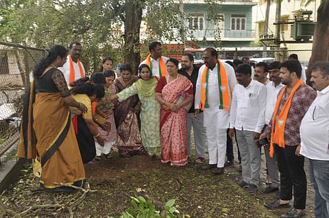 ಗಿಡ ನೆಟ್ಟು ಡಾ.ಶ್ಯಾಮಪ್ರಸಾದ್ ಮುಖರ್ಜಿ ಸವಿನೆನಪು